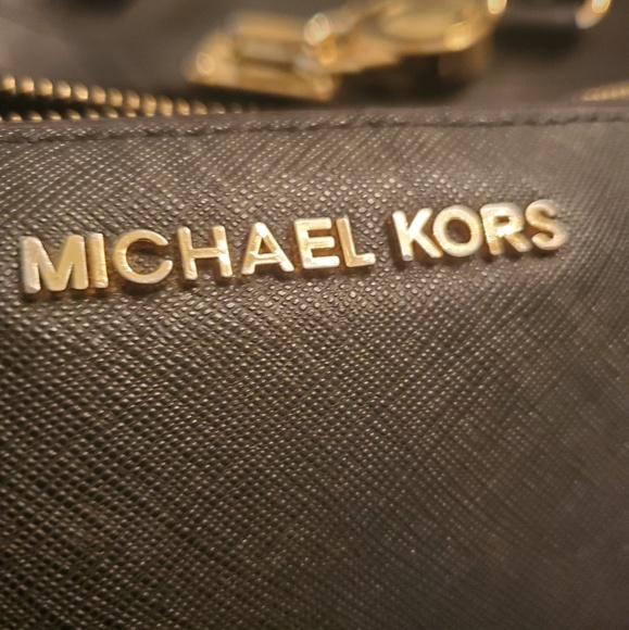 Michael Kors Handbag and Wallet Set - Picture 4 of 4